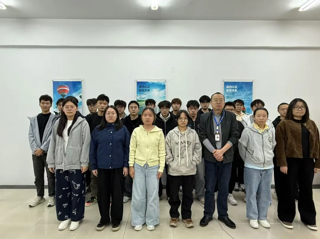 【近期結(jié)班留影】時光會定格此刻，但夢想永